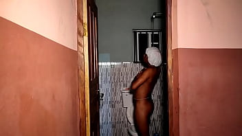 Fit Girl Getting Fucked in The Bath To The Corridor